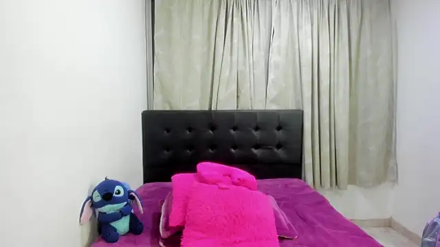 horny  molly  online show from 01-09-26, 01:30