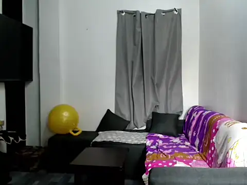 Snapshot of MistressKrizzel chatting on 06-15-26, 11:29 MistressKrizzel online show from 06-15-26, 11:29