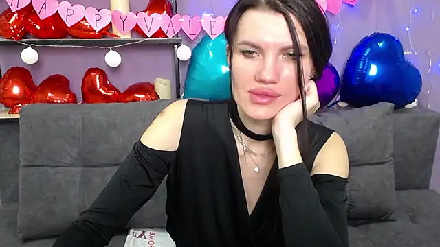 Snapshot of MilaLoona chatting on 02-03-25, 10:58 MilaLoona online show from 02-03-25, 10:58