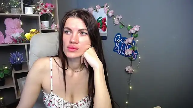 MilaLoona online show from 05-24-26, 06:18
