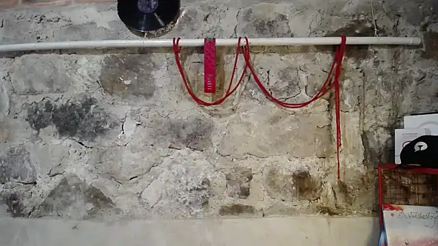 Snapshot of Cocain_Atenea chatting on 09-18-25, 05:04 Cocain Atenea online show from 09-18-25, 05:04