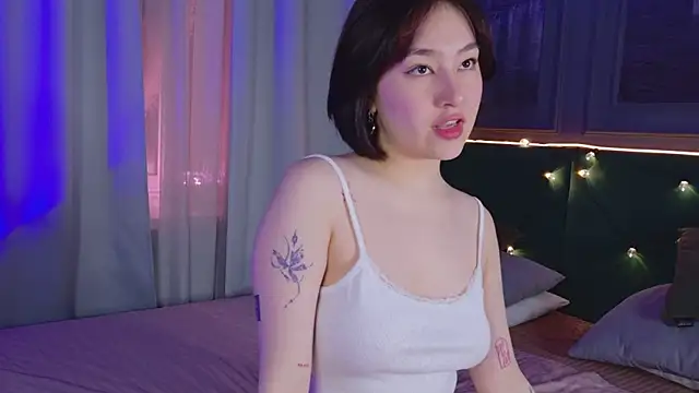 Snapshot of So_audrey chatting on 12-10-24, 05:39 So audrey online show from 12-10-24, 05:39