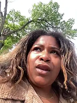 BigFineSelena online show from 04-12-26, 02:11