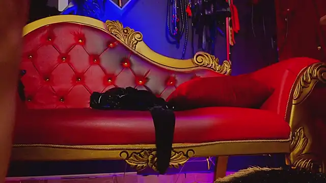 PerlaDivaio online show from 01-11-25, 01:01