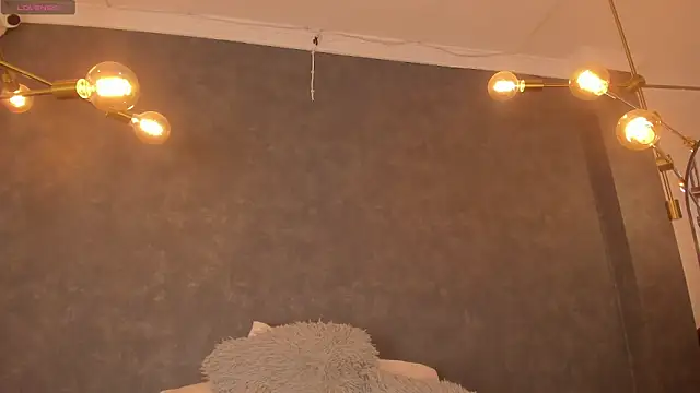 dayra angels online show from 04-15-26, 07:58