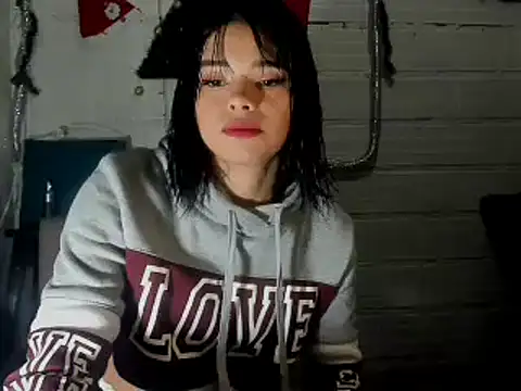 sarasandle online show from 01-06-25, 04:47