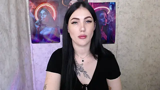 Snapshot of MisssShy_ chatting on 09-08-25, 06:40 MisssShy online show from 09-08-25, 06:40