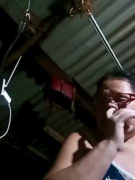 Snapshot of Chubbysweetmom chatting on 03-03-25, 01:31 Chubbysweetmom online show from 03-03-25, 01:31