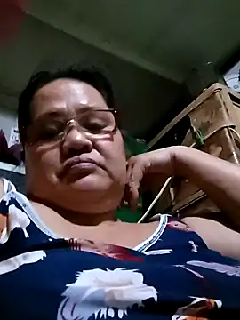 Snapshot of Chubbysweetmom chatting on 10-03-25, 12:24 Chubbysweetmom online show from 10-03-25, 12:24