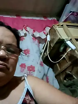 Snapshot of Chubbysweetmom chatting on 11-30-25, 12:20 Chubbysweetmom online show from 11-30-25, 12:20