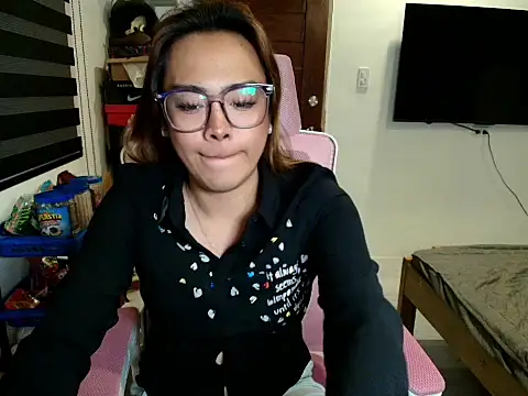 Your PrettyGirlxxx online show from 03-06-26, 01:51