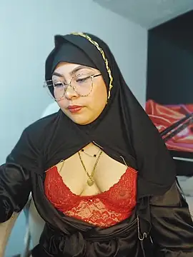 Hana    online show from 04-09-26, 11:32