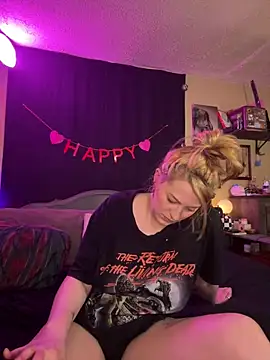 Snapshot of Mallorykoxx69 chatting on 02-20-25, 07:34 Mallorykoxx69 online show from 02-20-25, 07:34