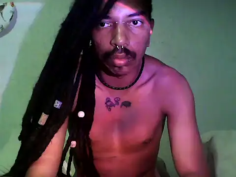 Snapshot of DarkSlim666 chatting on 09-15-25, 04:23 DarkSlim666 online show from 09-15-25, 04:23