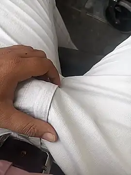 witchhunter1 online show from 11-04-25, 01:27