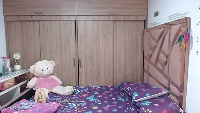 loreprincehott online show from 01-07-25, 03:14