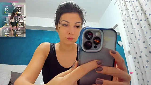 Anna Lewis online show from 03-13-25, 07:20