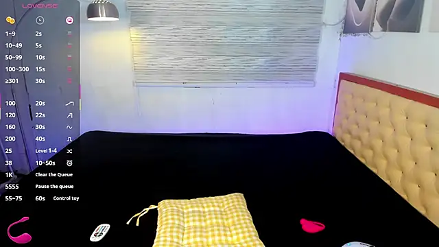 Arkangelxx online show from 10-22-25, 03:23