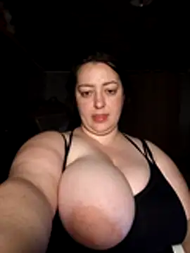 Snapshot of mihaelaa chatting on 05-11-26, 11:46 mihaelaa online show from 05-11-26, 11:46