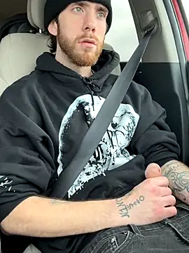 KcCumz19 online show from 01-05-26, 06:44