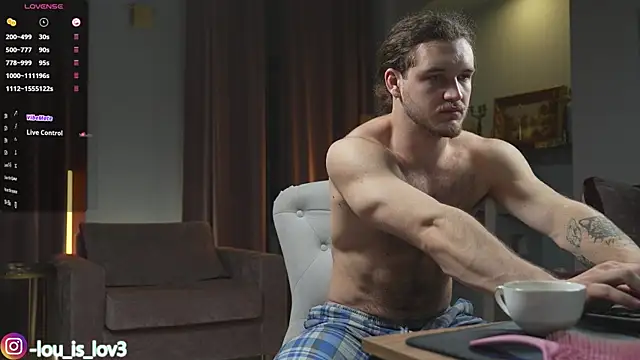 Louis Karlos online show from 10-30-25, 04:14