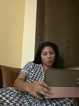 MaxxineMorenaTs online show from 05-03-26, 08:26