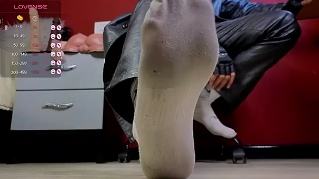 TomLover 12 online show from 11-08-25, 10:19