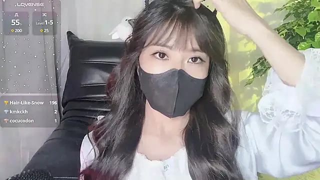 Mya Lee online show from 12-05-24, 06:55