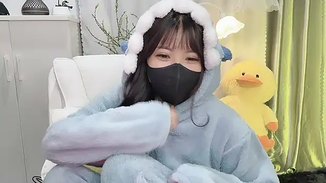 Mya Lee online show from 01-20-25, 08:07