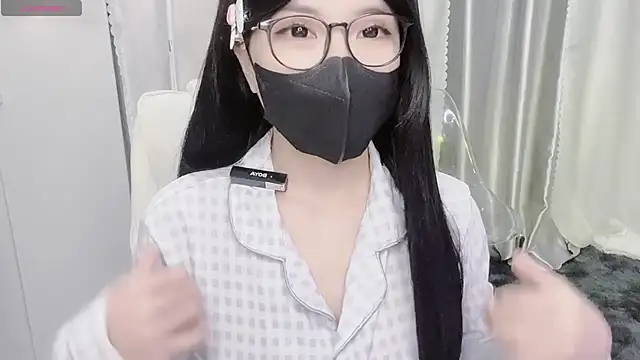 Mya Lee online show from 09-24-25, 03:15