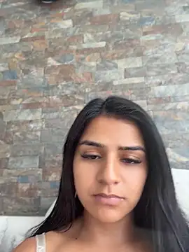 AnnRosse18 online show from 05-15-26, 04:03