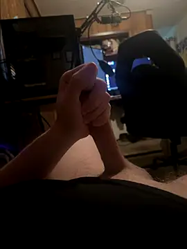 whitestroker online show from 10-29-25, 04:31