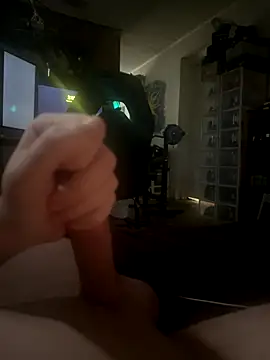 whitestroker online show from 11-20-25, 07:02