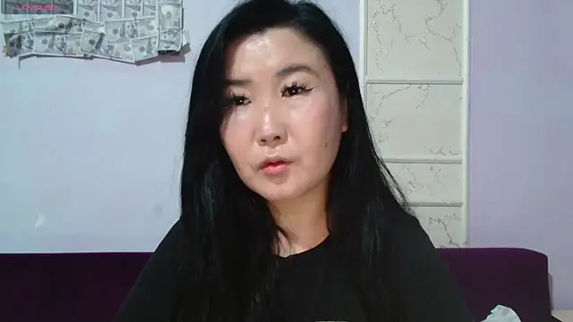 Snapshot of Bet_Lu chatting on 04-26-26, 10:02 Bet Lu online show from 04-26-26, 10:02
