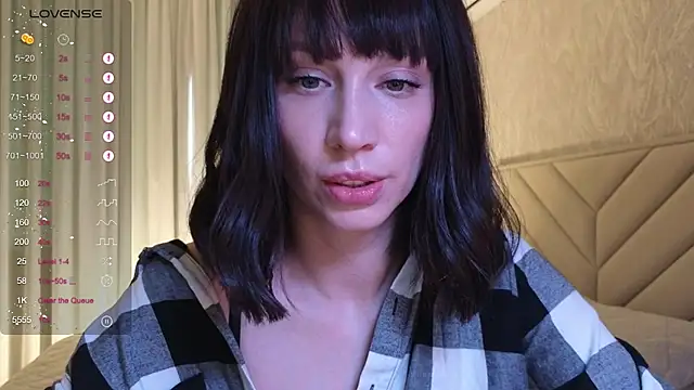 Alice Wonders online show from 11-06-25, 06:14