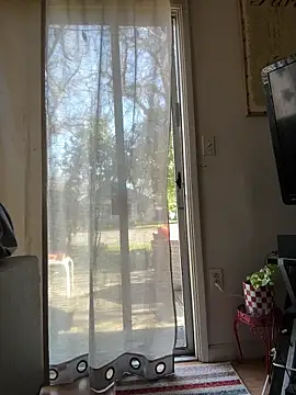 Snapshot of ClumsyLink chatting on 03-04-26, 06:36 ClumsyLink online show from 03-04-26, 06:36