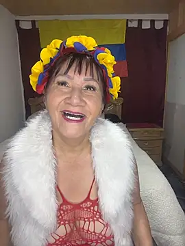 Snapshot of Savvanahh chatting on 07-08-26, 12:20 Savvanahh online show from 07-08-26, 12:20