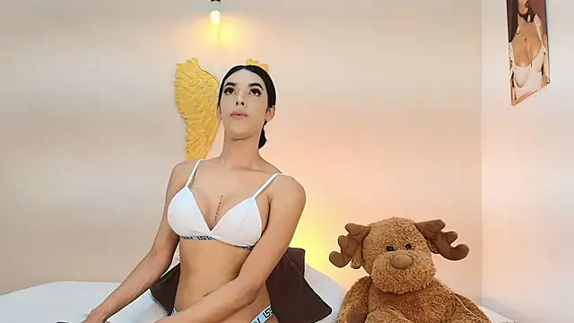 Snapshot of salome_Collins_1 chatting on 02-20-26, 12:29 salome Collins 1 online show from 02-20-26, 12:29