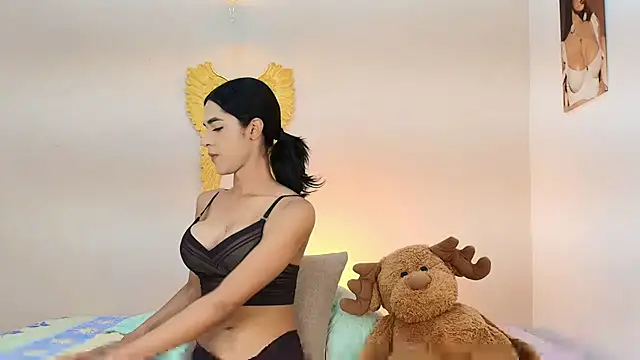 Snapshot of salome_Collins_1 chatting on 05-18-26, 11:43 salome Collins 1 online show from 05-18-26, 11:43