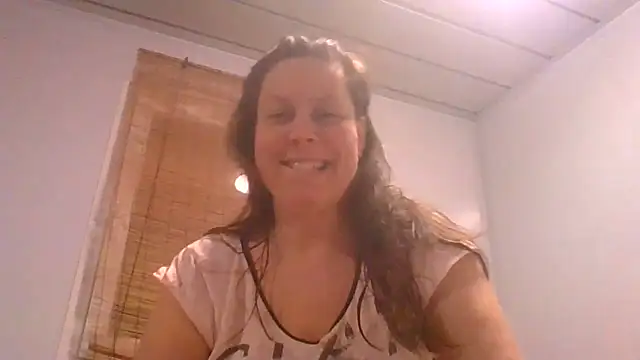 Snapshot of fulloferotic chatting on 04-28-26, 02:27 fulloferotic online show from 04-28-26, 02:27