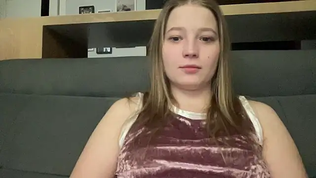 CharmingSarah online show from 02-27-25, 06:20