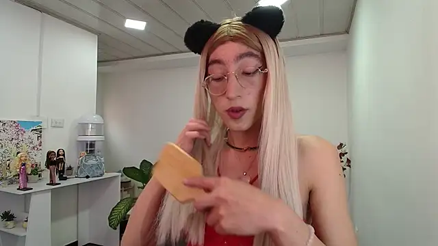 NicoleCortez online show from 01-29-25, 08:25