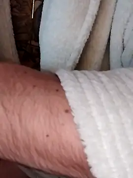 LoGaNfree88 online show from 03-17-26, 01:21