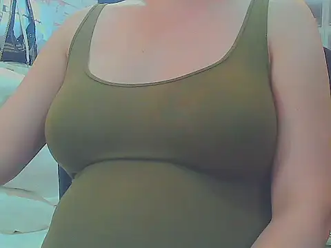 Snapshot of keepmepregnantT chatting on 06-02-26, 10:17 keepmepregnantT online show from 06-02-26, 10:17