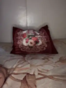 Snapshot of Amber-Queen chatting on 01-12-25, 12:33 Amber-Queen online show from 01-12-25, 12:33