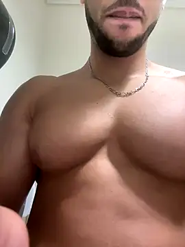 Snapshot of pimentfort77 chatting on 10-29-25, 12:40 pimentfort77 online show from 10-29-25, 12:40