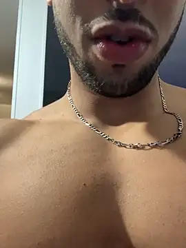 Snapshot of pimentfort77 chatting on 11-04-25, 11:04 pimentfort77 online show from 11-04-25, 11:04