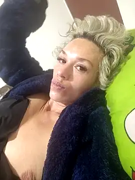 Snapshot of sexymarilyncolombia chatting on 02-20-25, 11:09 sexymarilyncolombia online show from 02-20-25, 11:09