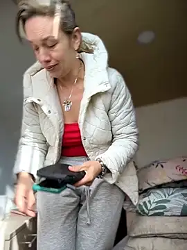 Snapshot of sexymarilyncolombia chatting on 02-10-26, 01:37 sexymarilyncolombia online show from 02-10-26, 01:37