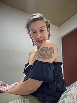 Snapshot of sexymarilyncolombia chatting on 05-13-26, 12:52 sexymarilyncolombia online show from 05-13-26, 12:52